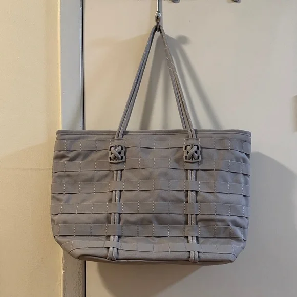 Nike RPM (26L) Gray Tote Bag (used once, like new) - Picture 6 of 9